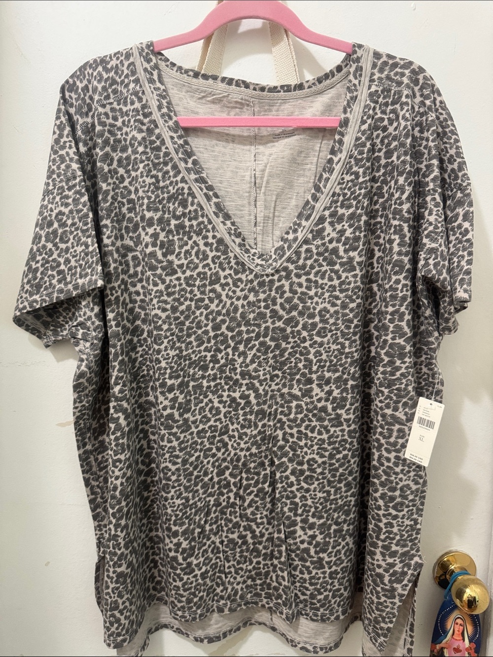 Pilcro by Anthropologie Jordyn oversized cotton-slub V-neck T-shirt